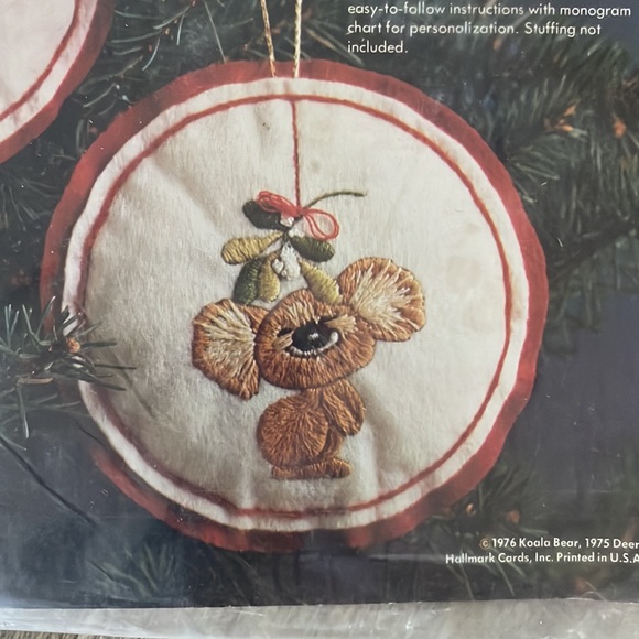 🎄•vintage Christmas crewel kit - Picture 2 of 5